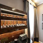 The Condotti - Luxury Serviced Apartment