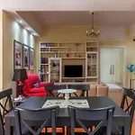 San Giovanni Huge Apartment