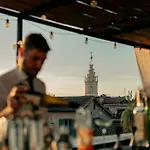 The Vista Rooms & Terrace