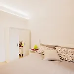 Live Roma - Chez Le Roi Luxury Apartment