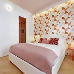 Ych-Colorful And Classy Apartment Near Fori Imperiali