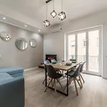 Domus 124, Elegant City Comfort With Parking
