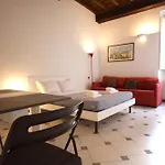 Lovely Studio In Campo De Fiori