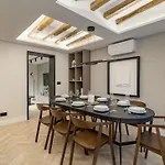 Cosy And Stylish Apartment In A Lively Area Of Rome