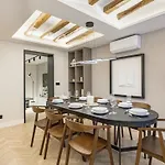 Cosy And Stylish Apartment In A Lively Area Of Rome