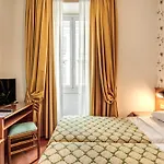 Hotel Corona