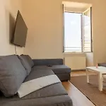 Joe Litty Rooms