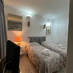 Stanza Con Ottima Posizione