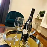 Mica Aurea Apartments Trastevere