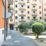 Aeterna Apartment Rome - Metro A , 20 Min To The Center - Tourist Tax Included - Free Wi-Fi