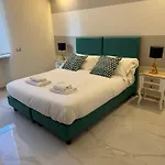 Roma Palace Suite