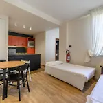 Crosti Apartments
