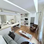 Campo Dei Fiori Modern Apartment With Terrace