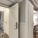 Spanish Steps Oasis Suite