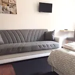 Rhome 19