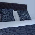 Rhome Apartment