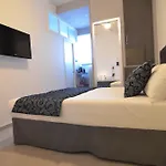 Rhome Apartment