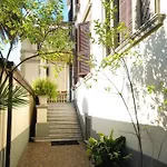 Hotel Residence Villa Tassoni