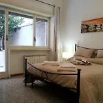 San Pietro & Trastevere Home