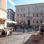 Ancient Trastevere Vespa Loft