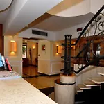 Hotel Executive