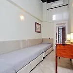 Appartamento Trevi Vicolo Scanderbeg