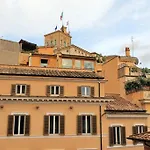 Appartamento Trevi Vicolo Scanderbeg