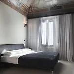 Casa de\' Coronari Suites