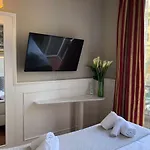 207 Inn