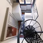 2-Bedroom Apartment In Monti