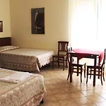 Ianus Guest House