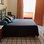 Nicolas Inn
