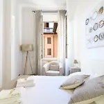 White Napoleone Apartment