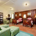 Town House - Treasurerome Collection
