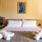Aurelia Residence San Pietro Aparthotel