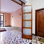 Bbhome Trastevere Station White Chic Apartment