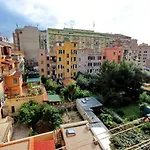 Torpignattara Apartment