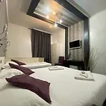 The Place In Rome Guest House