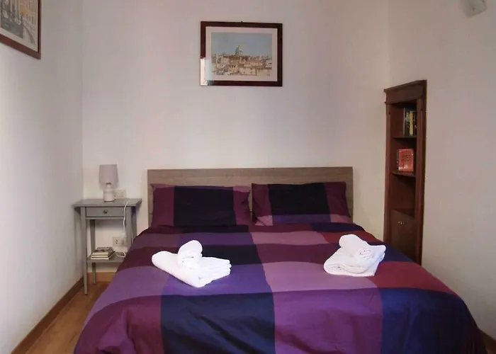 Elegant Trilussa Apartment
