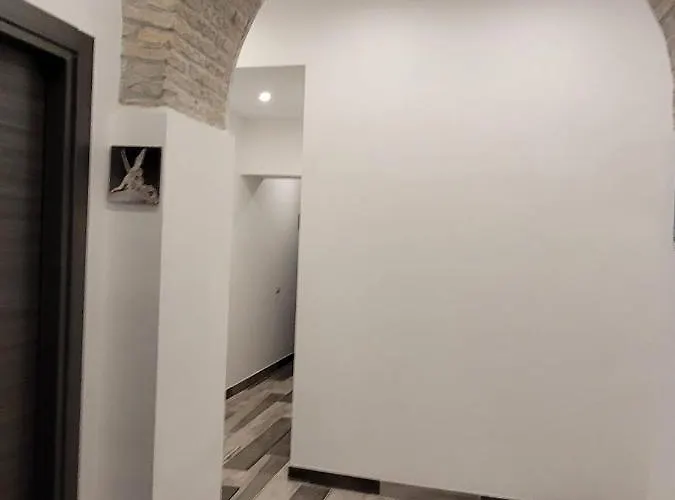 Rome Art Room