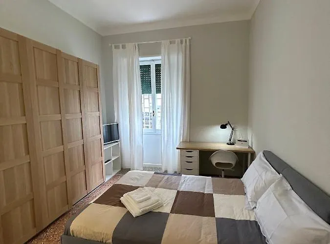 Piazza Vescovio Apartment