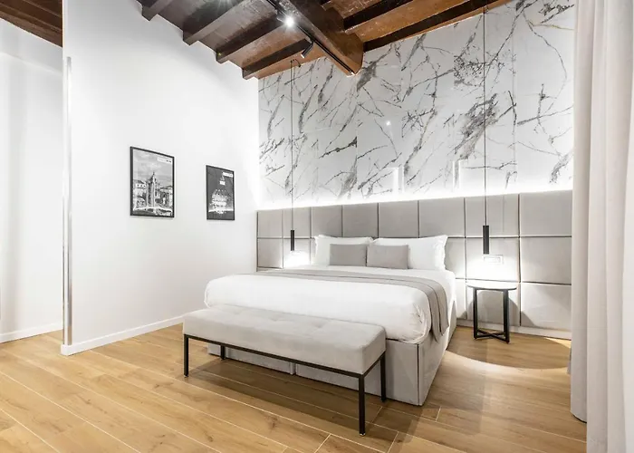 Home At Rome Luxury Navona