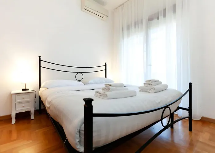 Cavalleggeri House