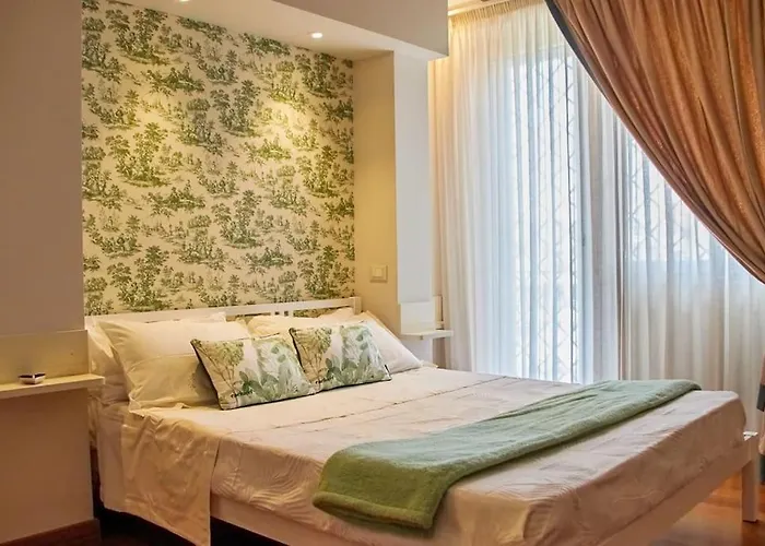 Roma, Gemelli Casa Eleganza, Resort Modernista