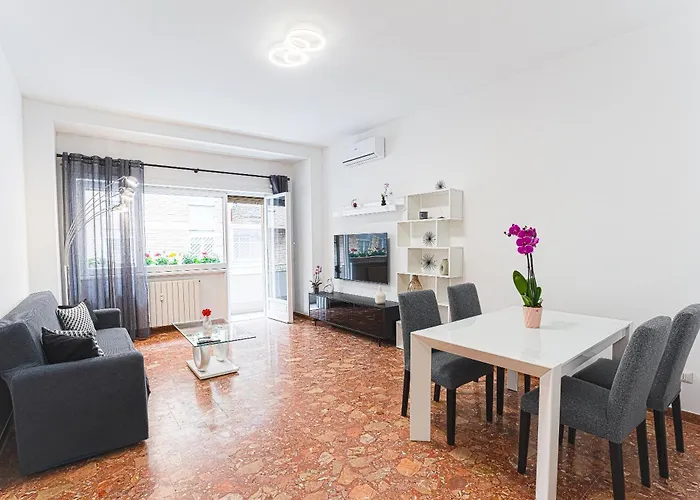 Domus Leo Roma