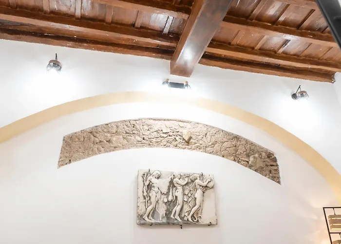 Domus Castle Colosseum - Rione Monti