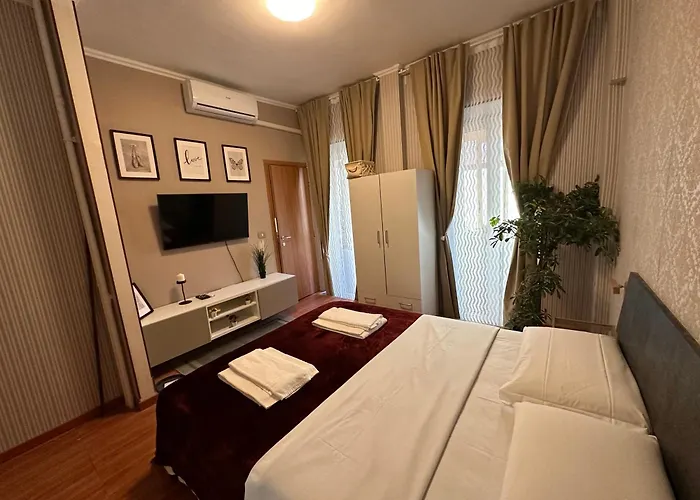 Pardis Guest House