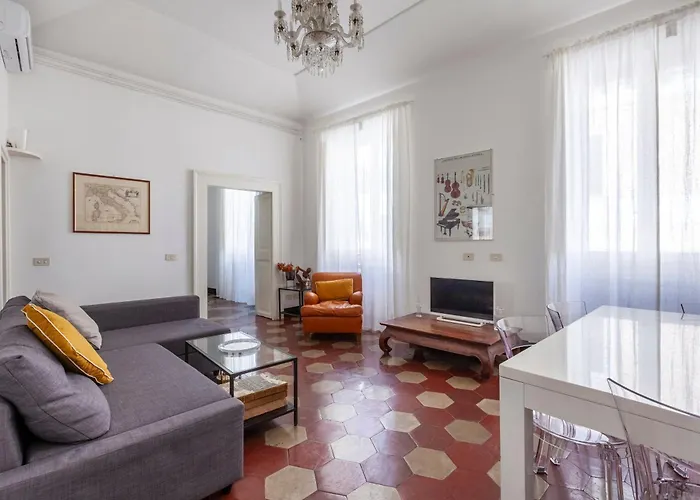 Spanish Steps Charming Apartment, New Opening