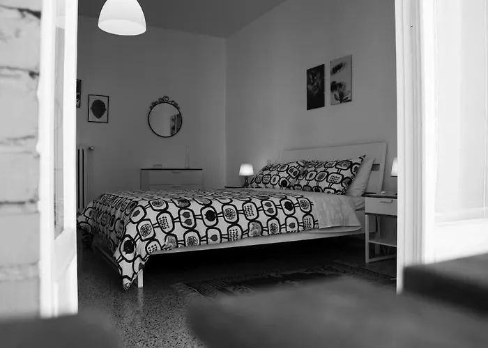 Little & Pretty House In Rome
