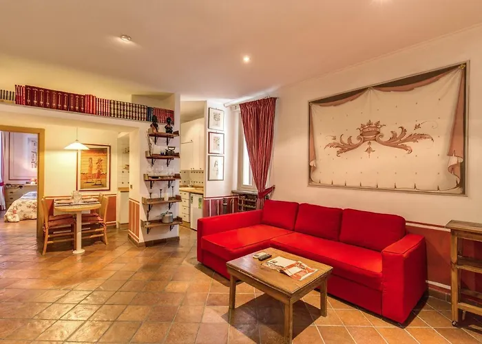 Lovely Flat By The Trevi Fountain